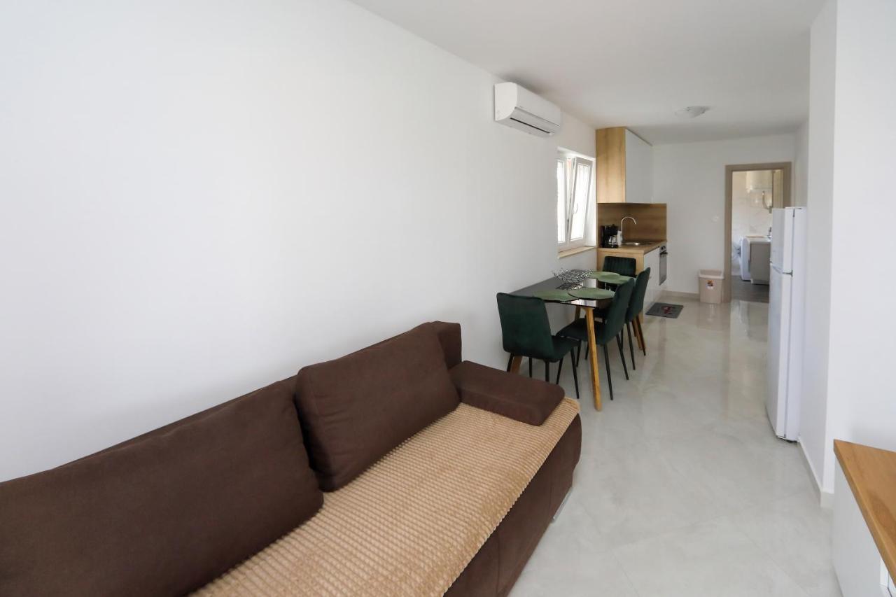 Alfonso Apartment บาร์บินเย ภายนอก รูปภาพ